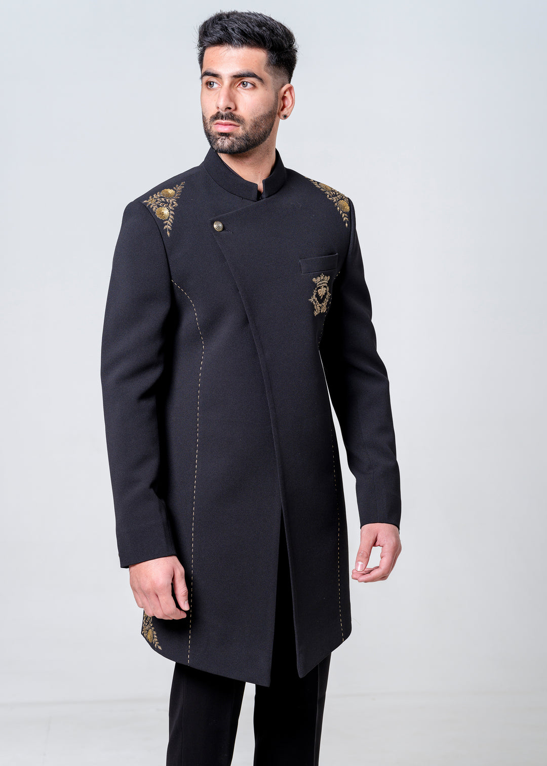 ONE BUTTON JACKET PAIRED WITH TROUSERS
