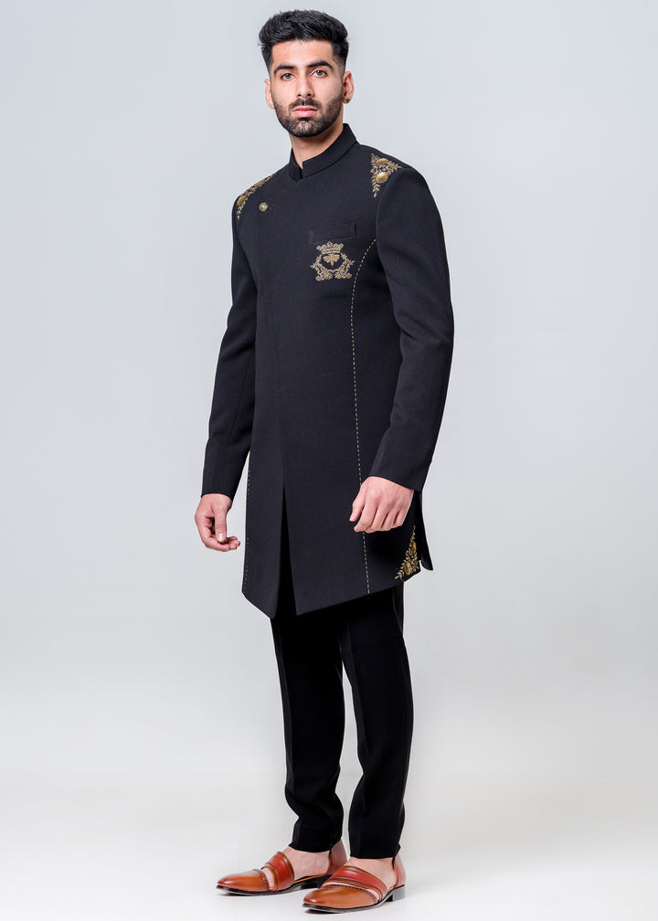 ONE BUTTON JACKET PAIRED WITH TROUSERS