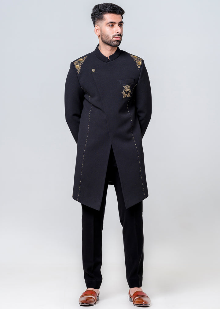 ONE BUTTON JACKET PAIRED WITH TROUSERS