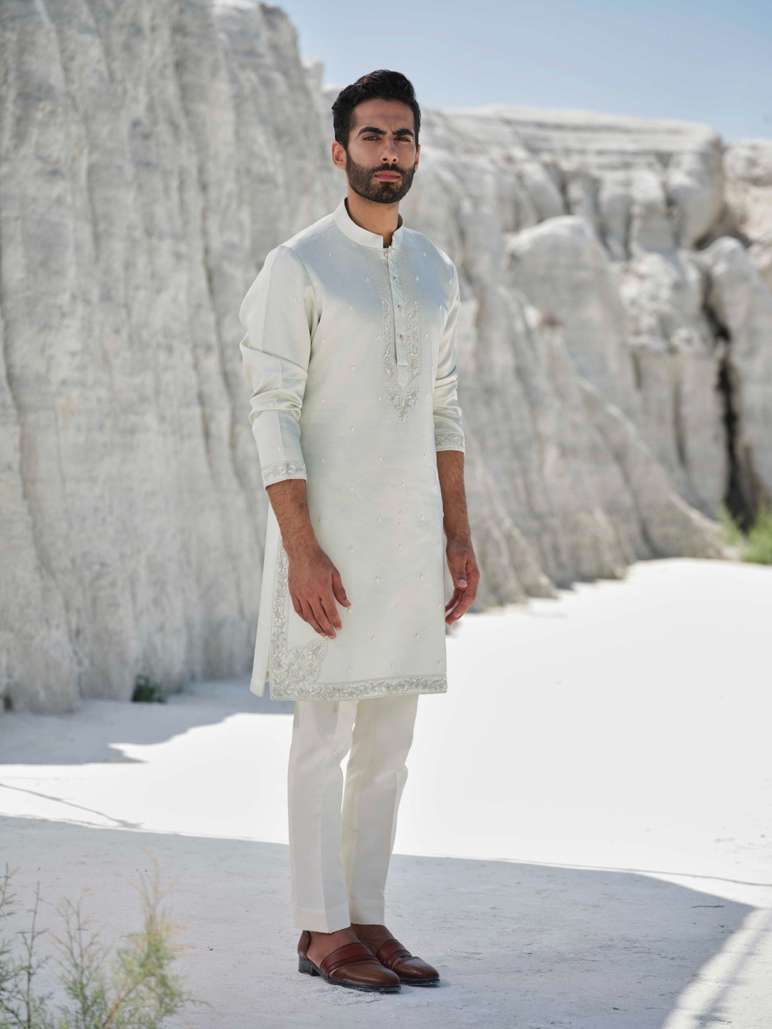 Muse - Resham Placket Kurta Set
