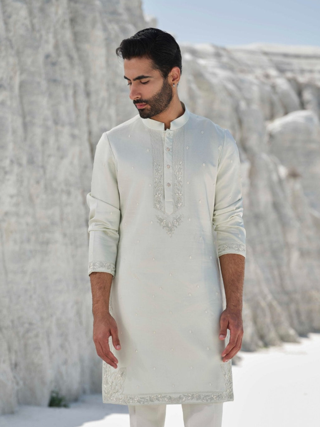 Muse - Resham Placket Kurta Set