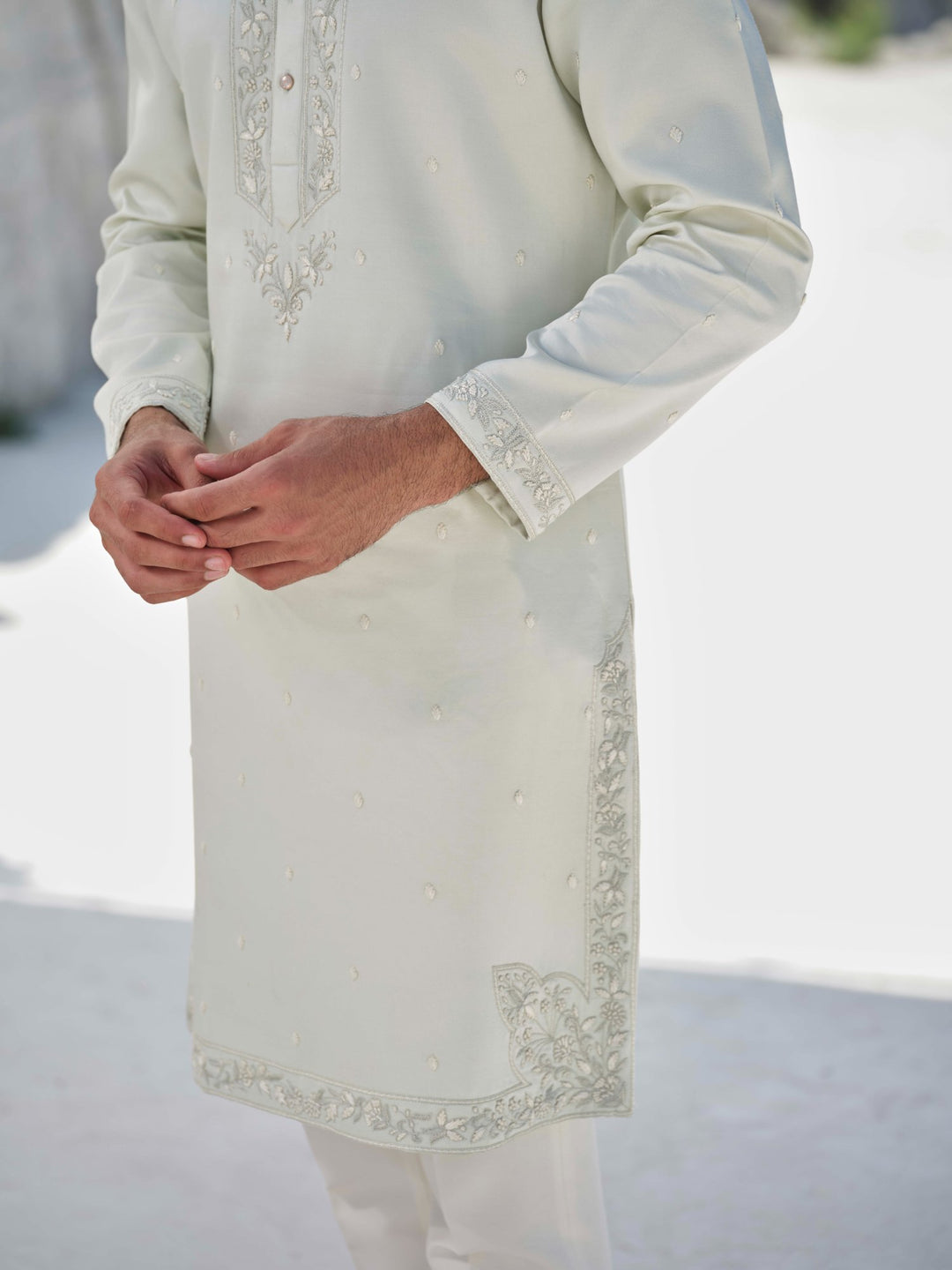 Muse - Resham Placket Kurta Set