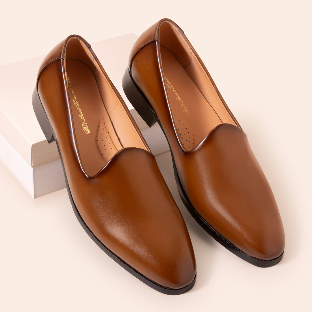 PLAIN TOE SHOES