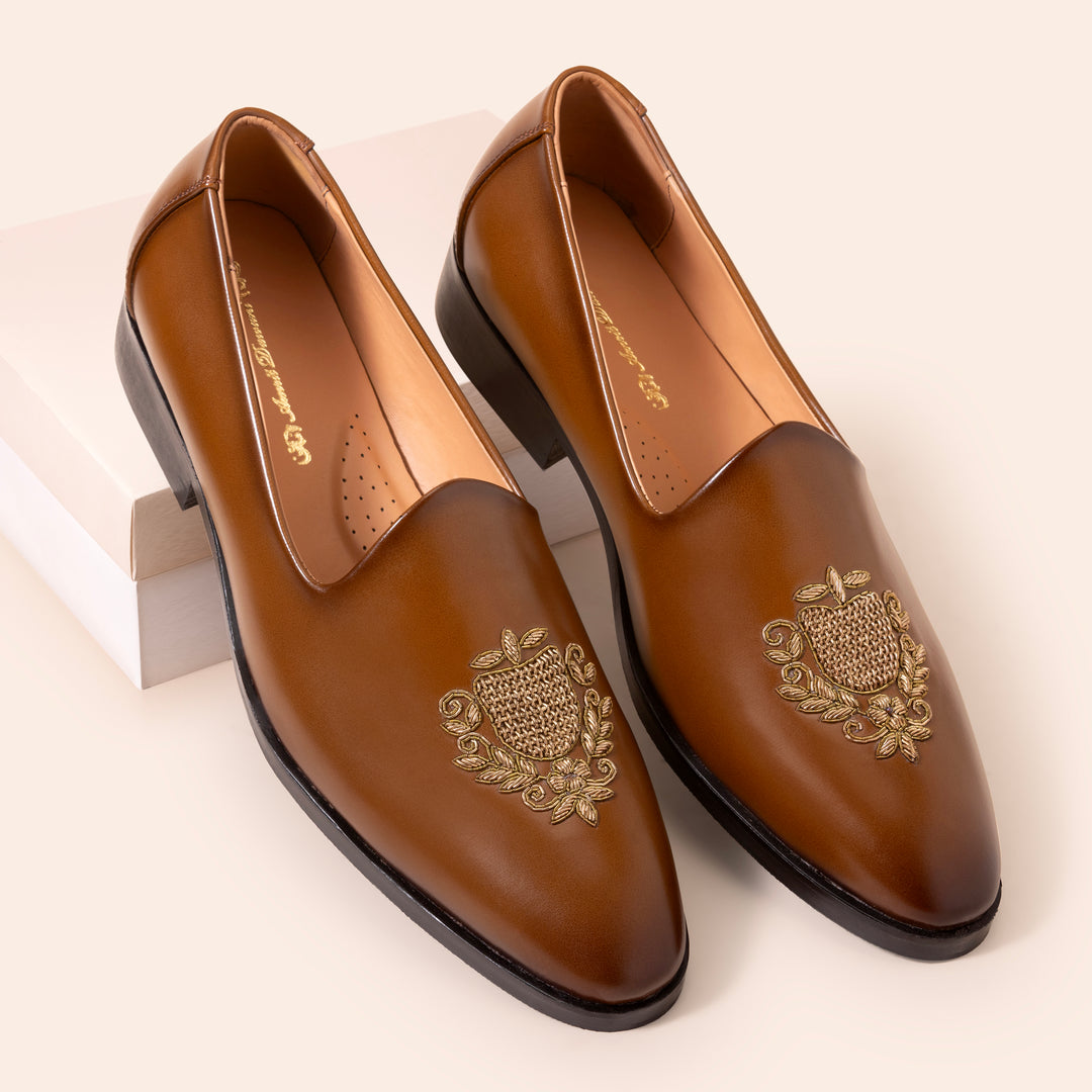 PLAIN TOE EMBROIDERED SHOES