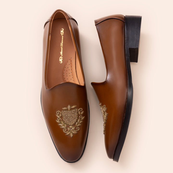 PLAIN TOE EMBROIDERED SHOES