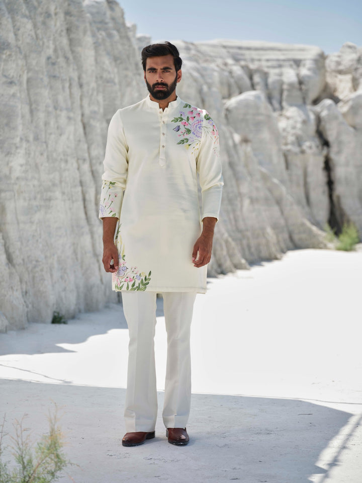 Amber Ray - Hand Painted Kurta Set