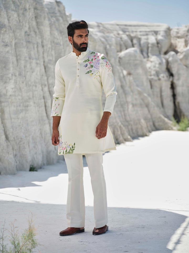 Amber Ray - Hand Painted Kurta Set