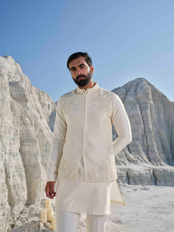 Pearl Horizon - Ivory Tonal Embroidered Bundi Set