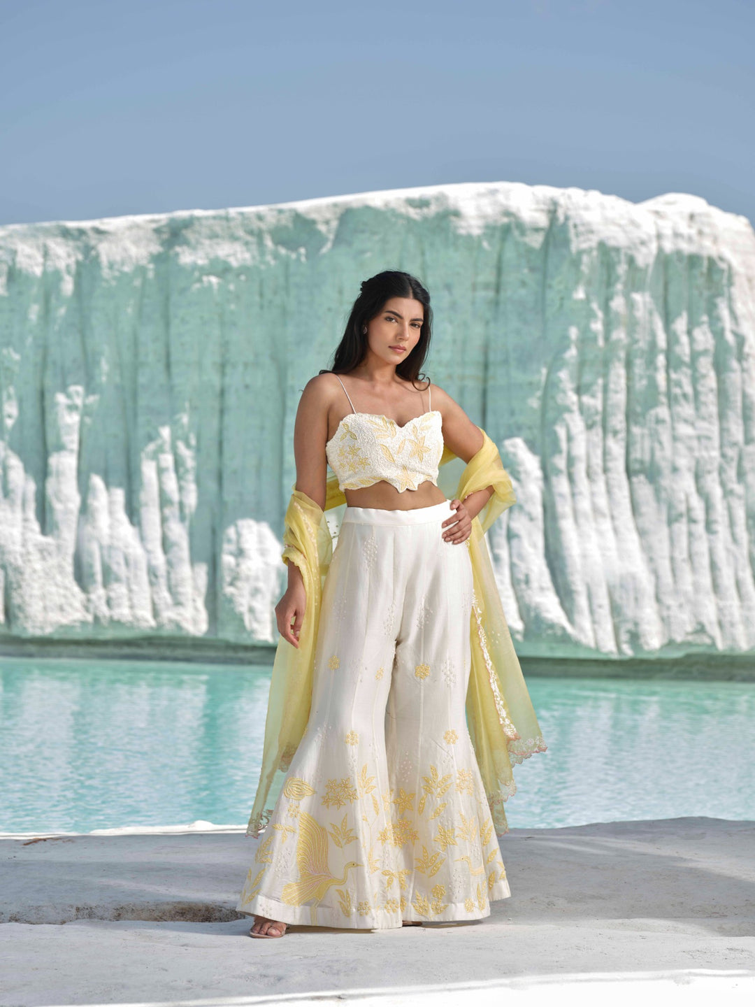 Aurelia - Ivory Embroidered Set With Stole