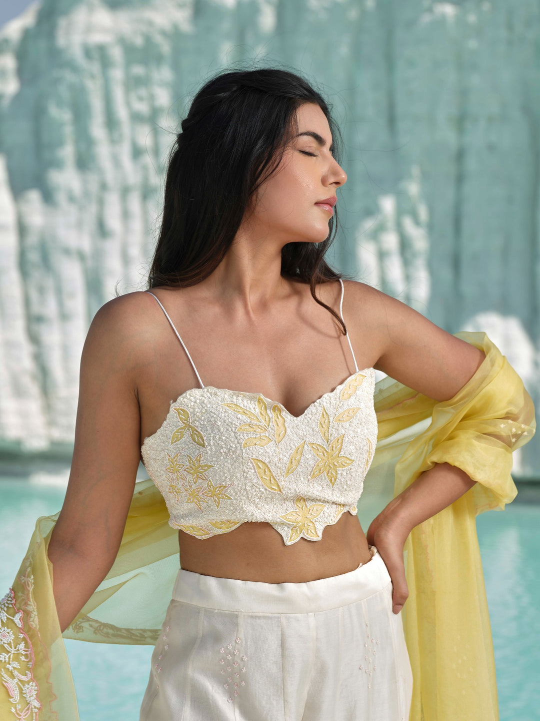 Aurelia - Ivory Embroidered Set With Stole