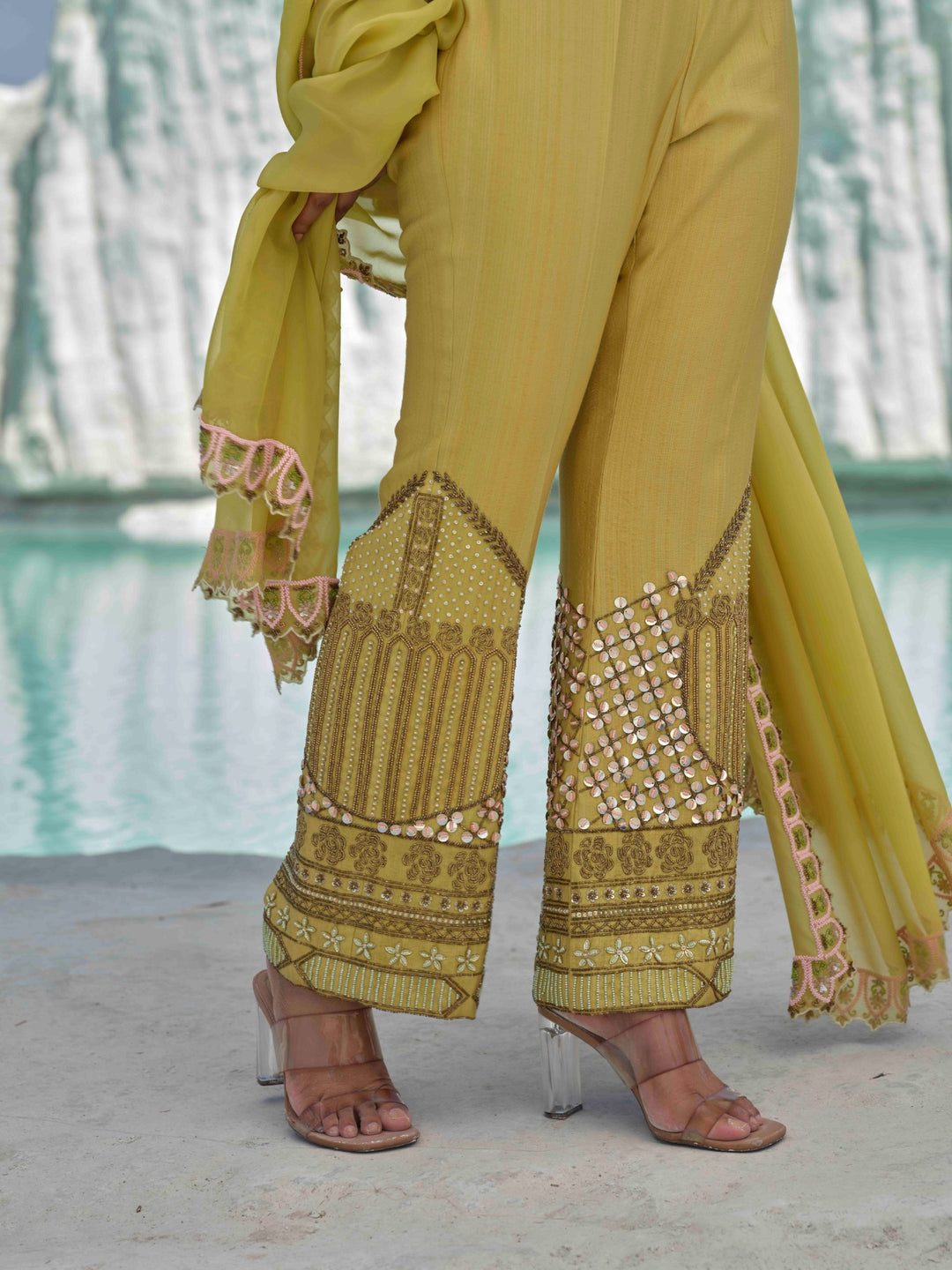 Caelia - Lime Green Coord Set With Stole