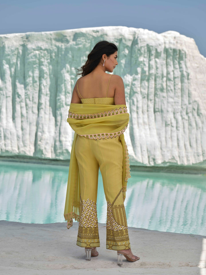 Caelia - Lime Green Coord Set With Stole