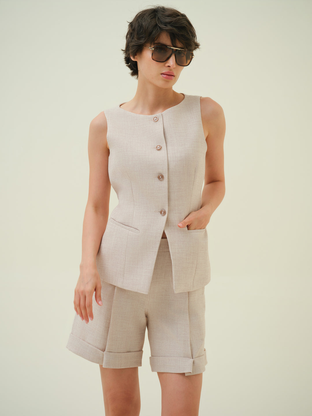Luz - Beige Pleated Shorts